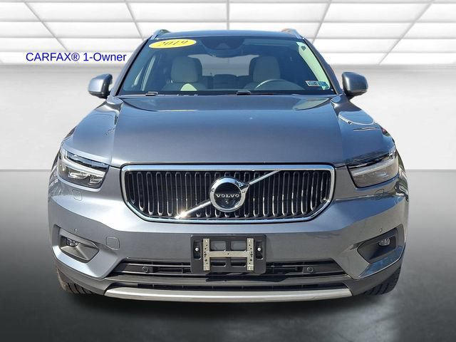 Used 2019 Volvo XC40 T5 Momentum AWD/4WD image 2