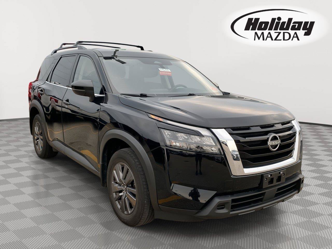 Used 2024 Nissan Pathfinder SV AWD/4WD image 1