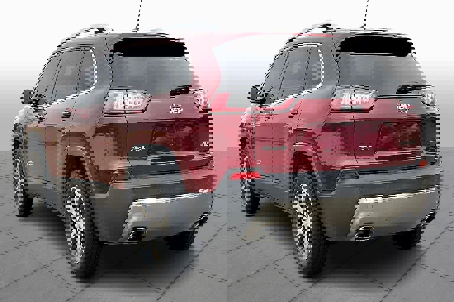 Used 2019 Jeep Cherokee Limited image 12