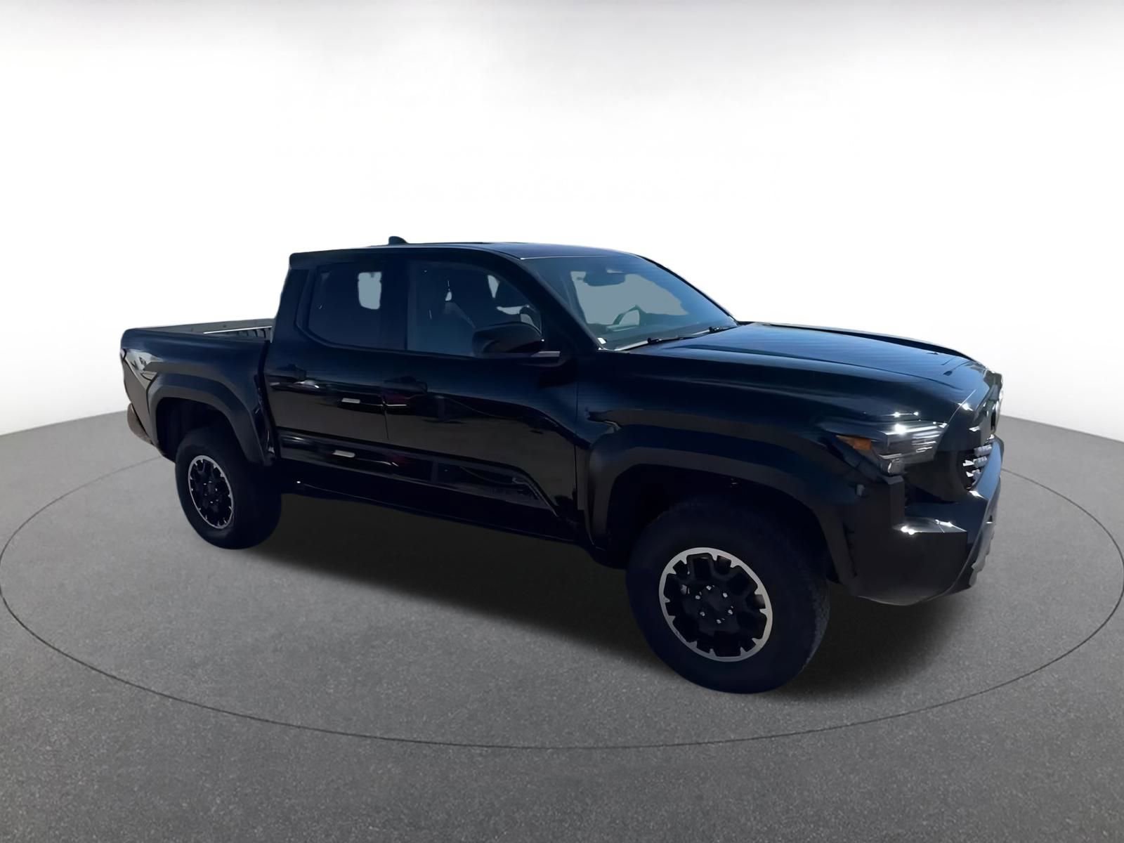 Used 2025 Toyota Tacoma TRD Off-Road image 2