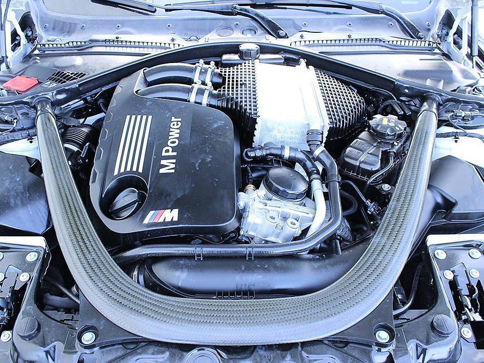 Used 2019 BMW M4 Coupe w/ Competition Package image 23