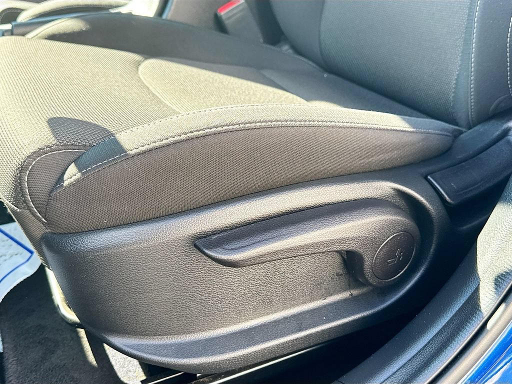 Certified 2023 Kia Forte LXS w/ LXS Technology Package FWD image 21