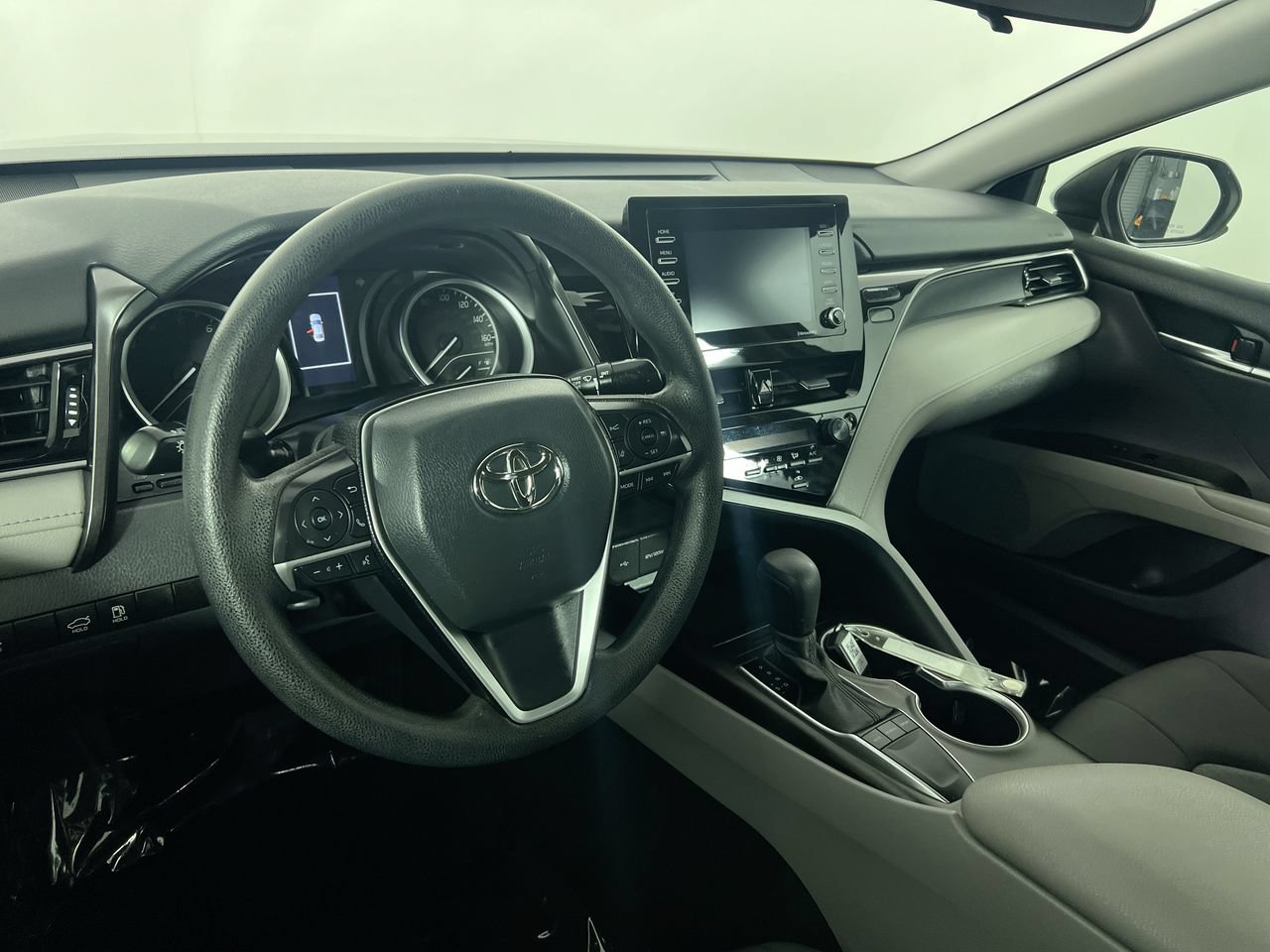 Used 2023 Toyota Camry LE FWD image 27