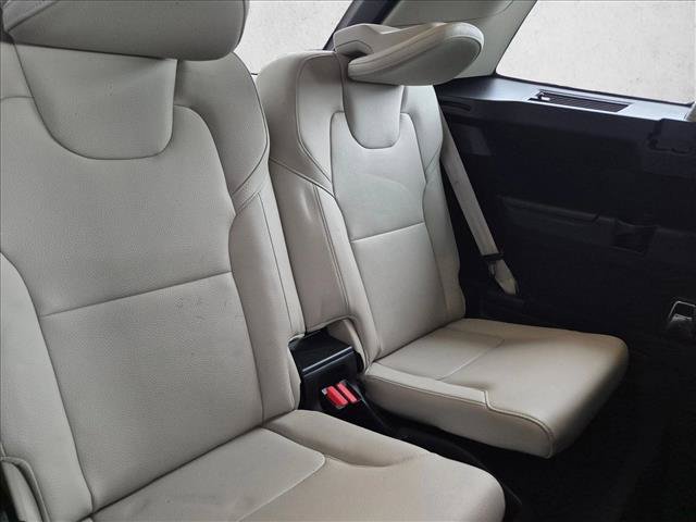 Used 2019 Volvo XC90 T5 Momentum w/ Multimedia Package AWD/4WD image 29