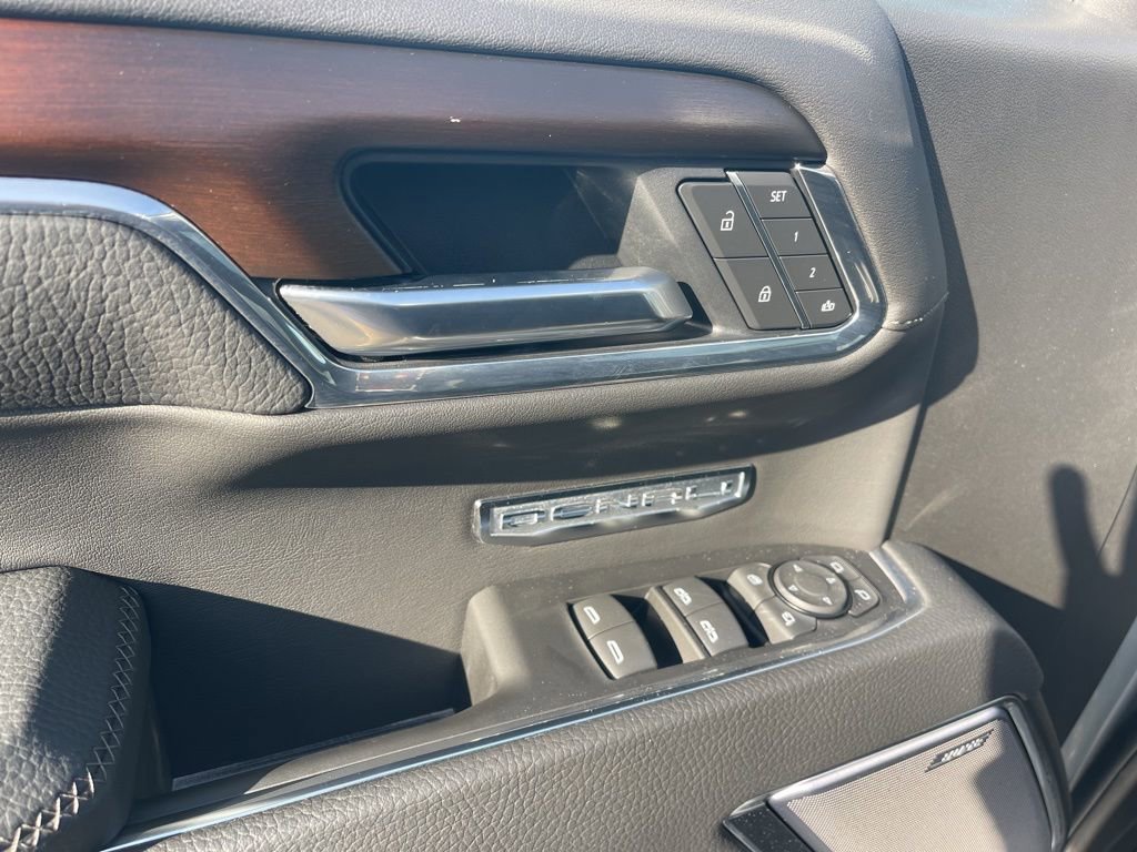 Used 2025 GMC Sierra 1500 Denali w/ Technology Package image 10