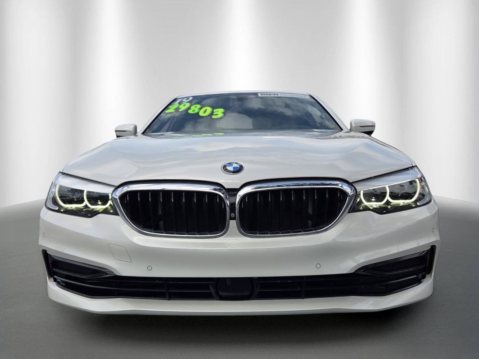 Used 2019 BMW 540i w/ Premium Package RWD image 2