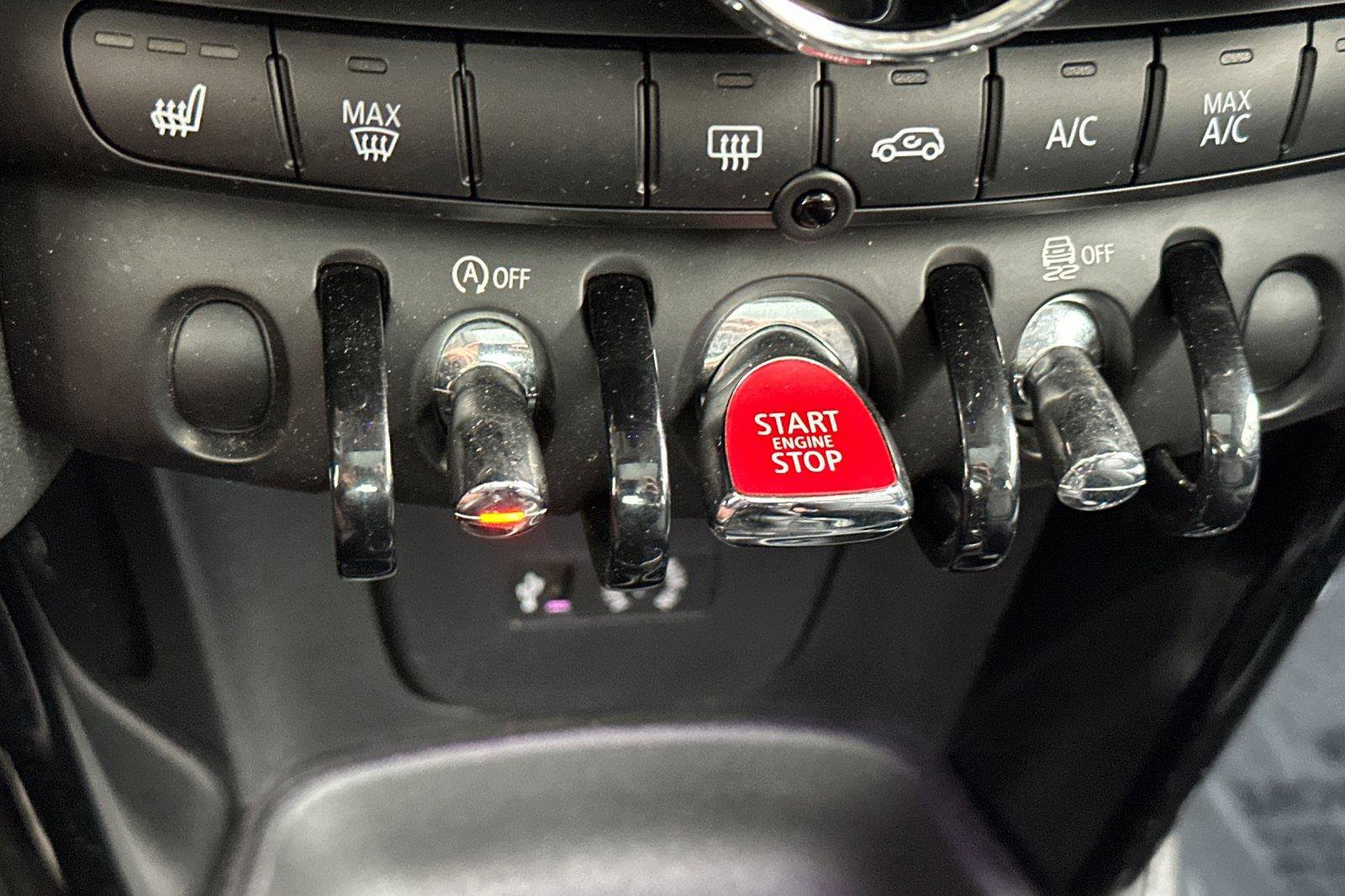 Used 2017 MINI Cooper S image 21