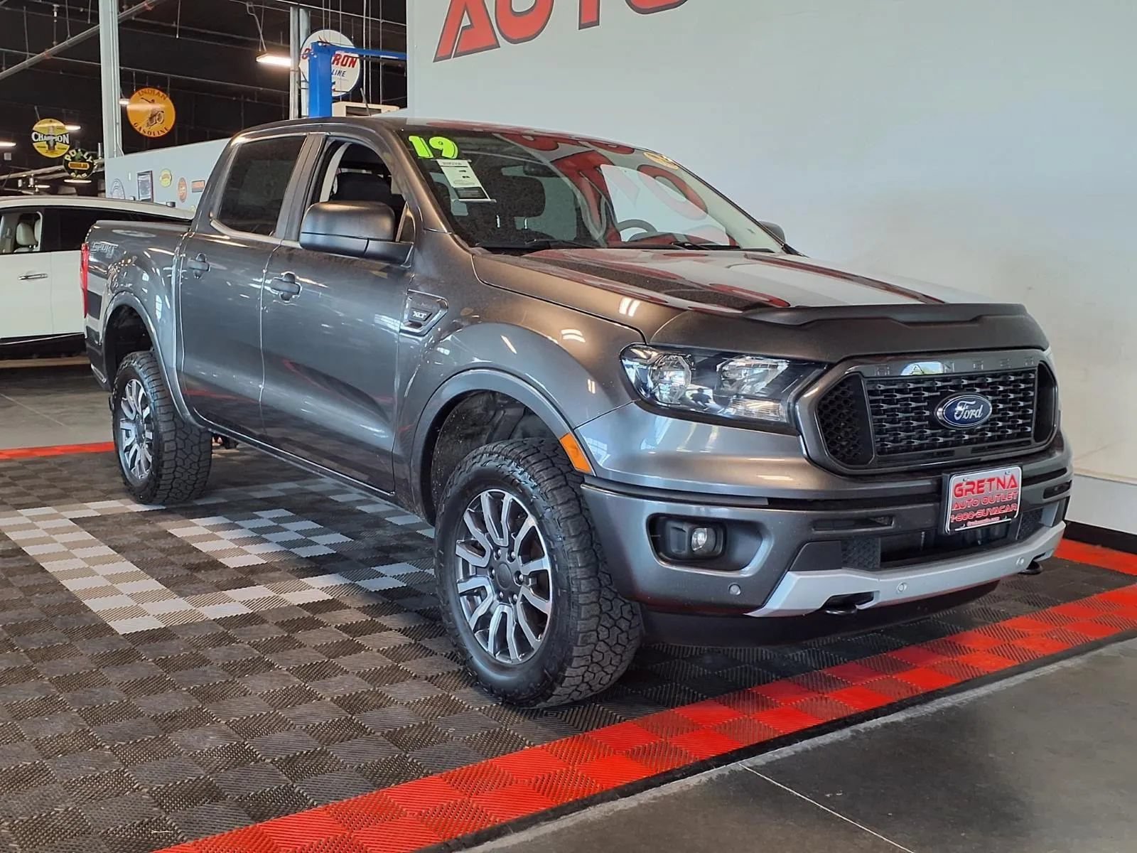 Used 2019 Ford Ranger XLT w/ Equipment Group 302A Luxury AWD/4WD image 2