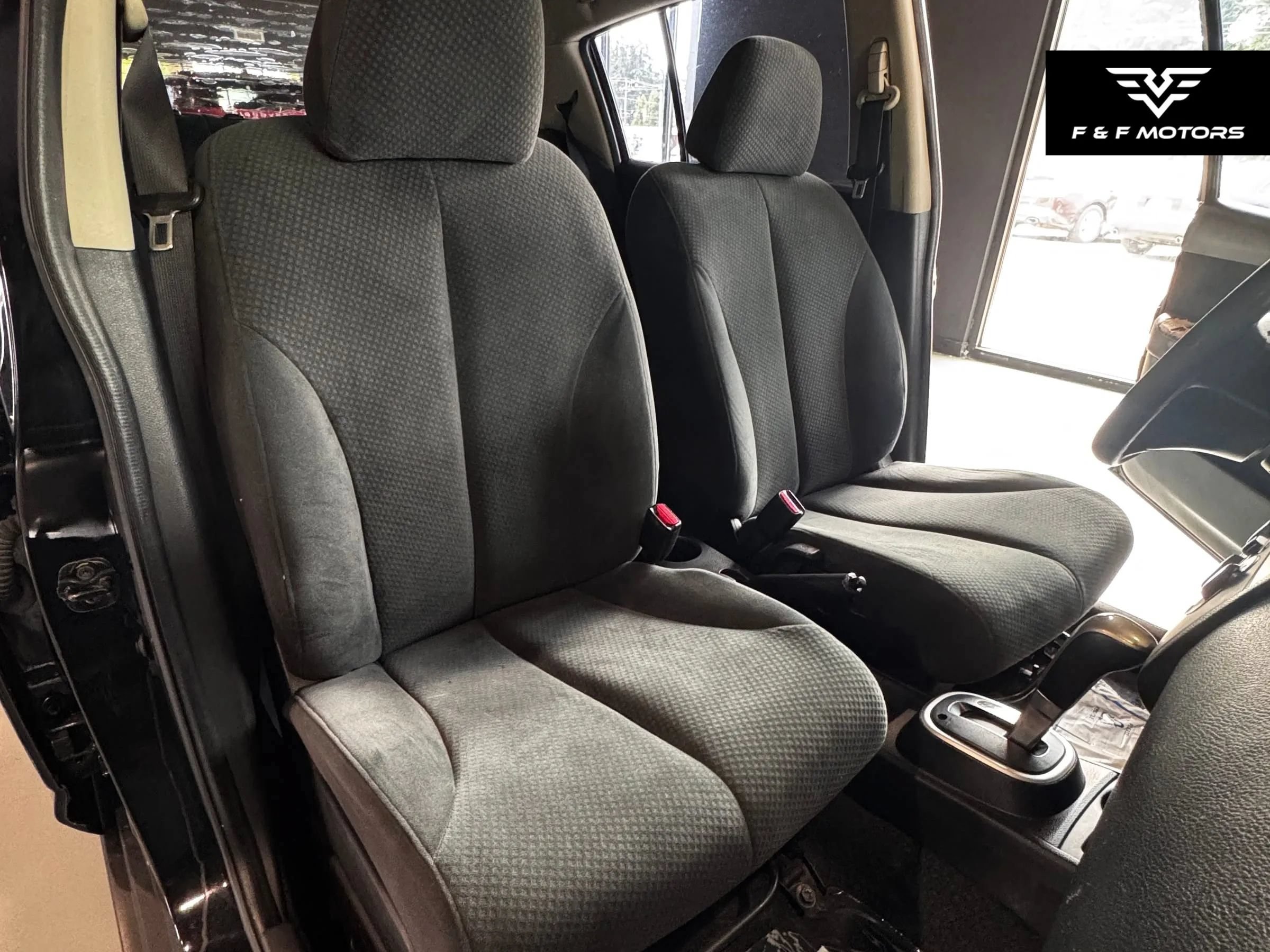 Used 2012 Nissan Versa 1.8 S FWD image 10