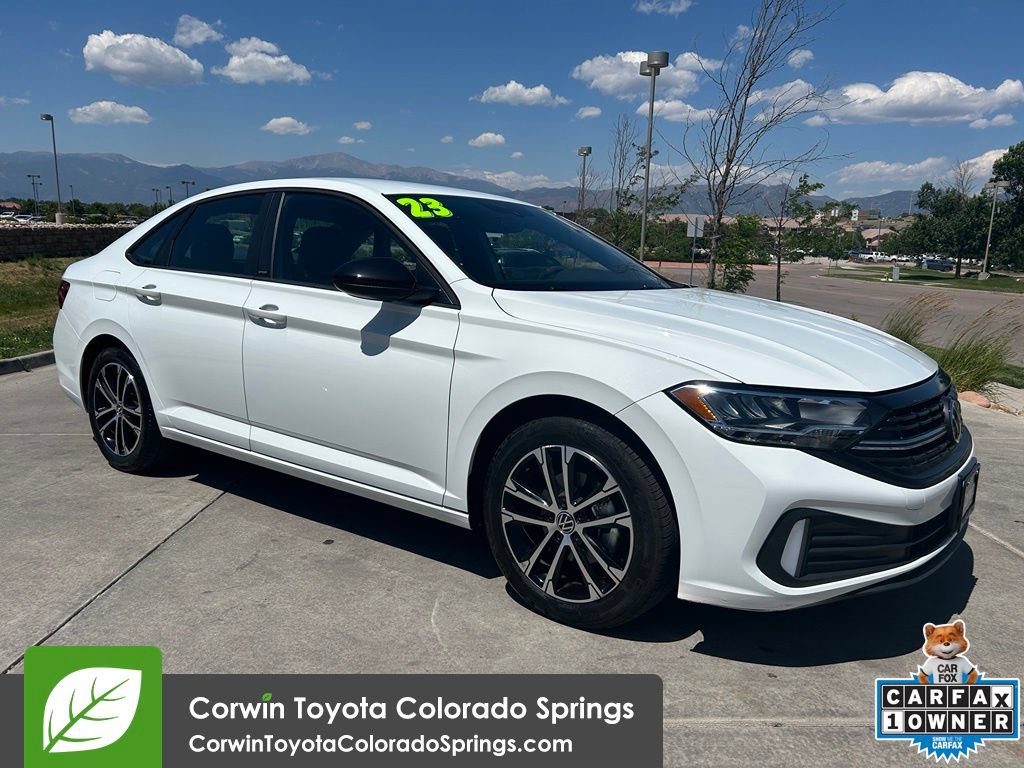 Used 2023 Volkswagen Jetta Sport FWD image 1