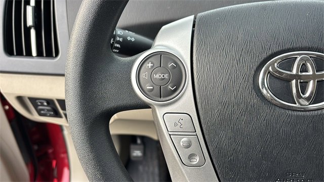 Used 2014 Toyota Prius Three image 11