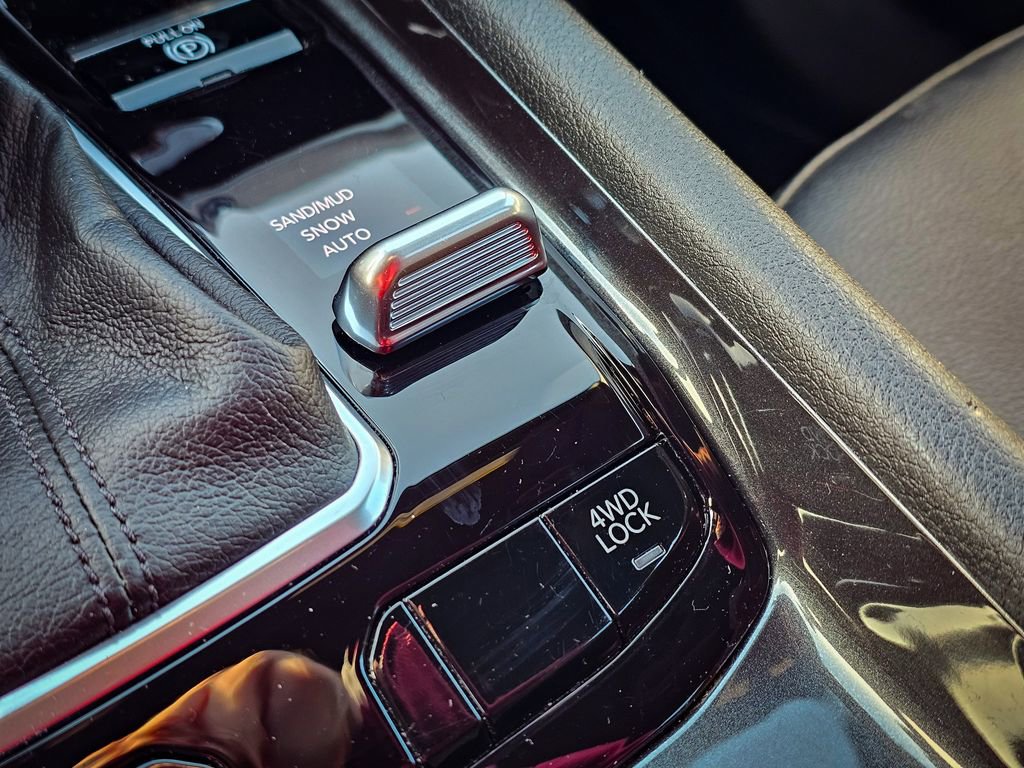 Used 2024 Jeep Compass Latitude image 25