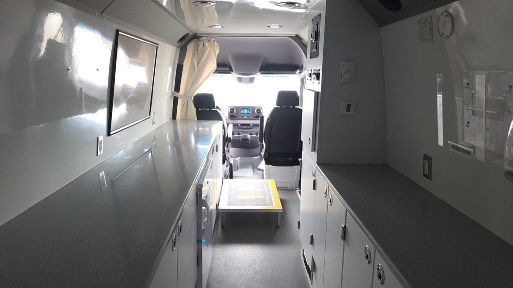 Used 2020 Mercedes-Benz Sprinter 3500 image 24
