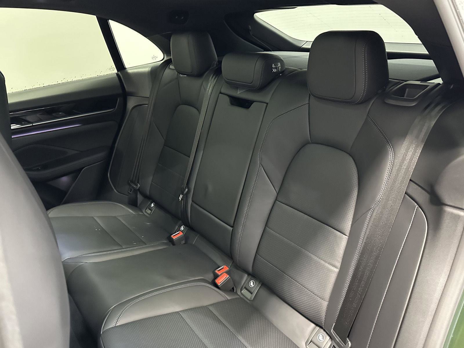 New 2025 Porsche Macan 4S Electric AWD/4WD image 36