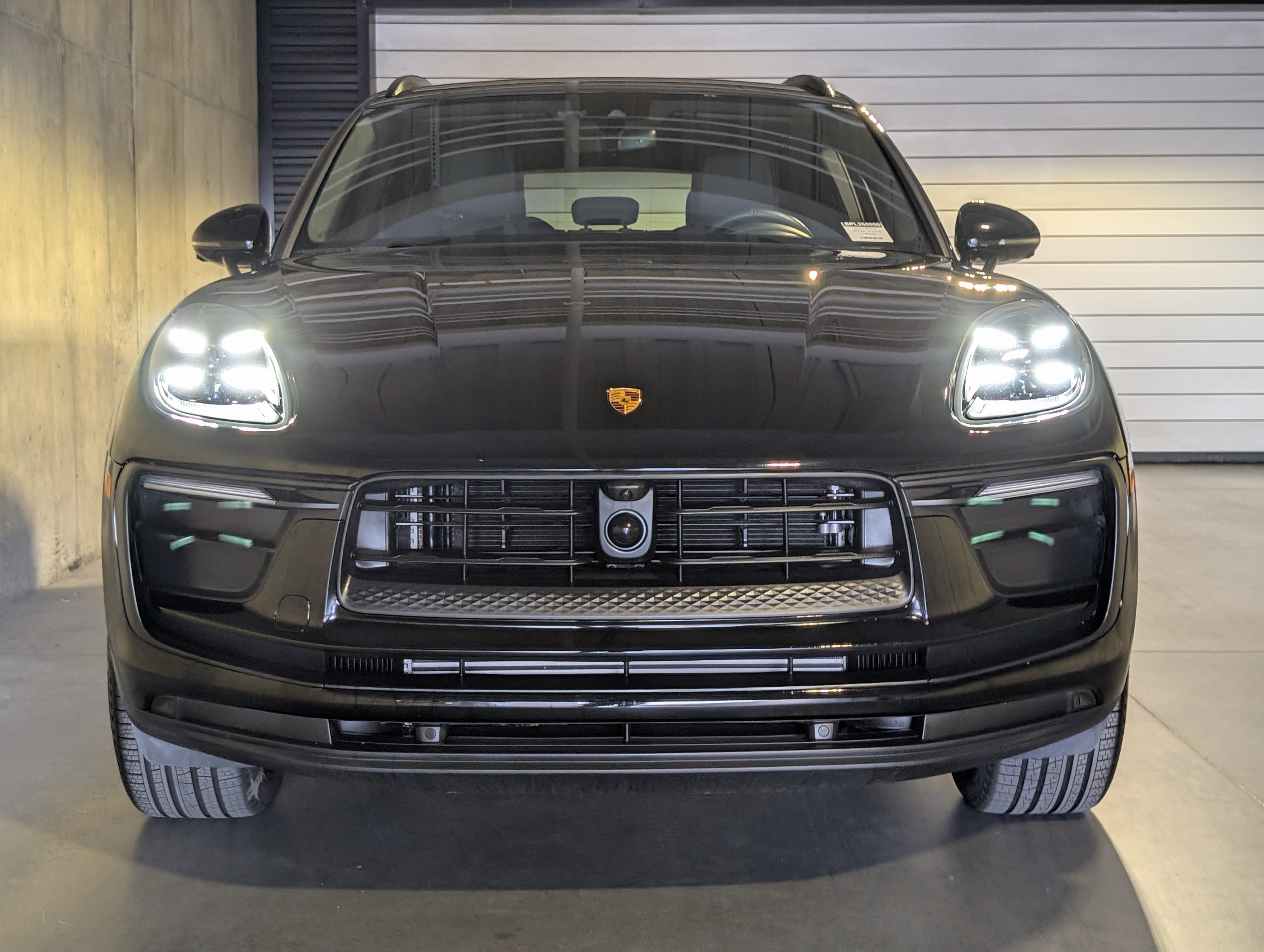 Certified 2026 Porsche Macan image 12