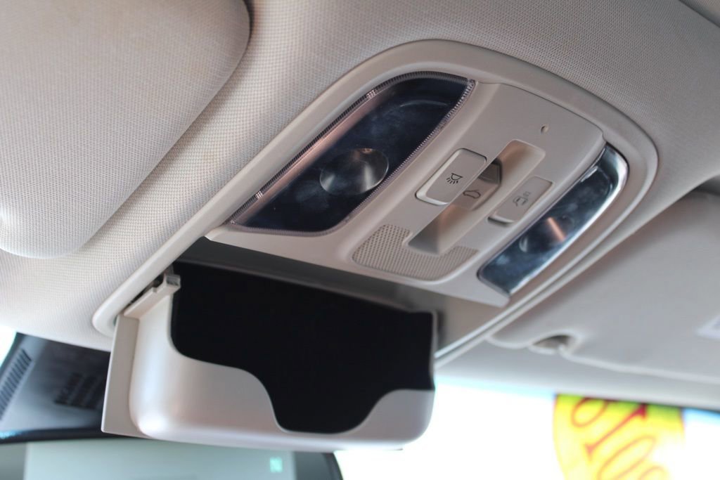 Used 2018 Kia Stinger Premium AWD/4WD image 43