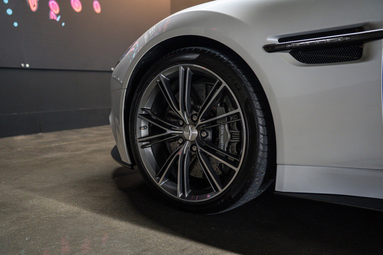 Used 2014 Aston Martin Vanquish Coupe RWD image 21