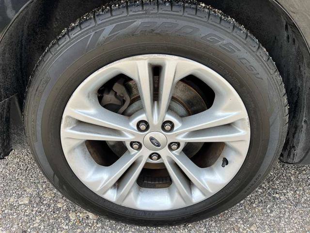 Used 2015 Ford Taurus SEL w/ Equipment Group 201A FWD image 9