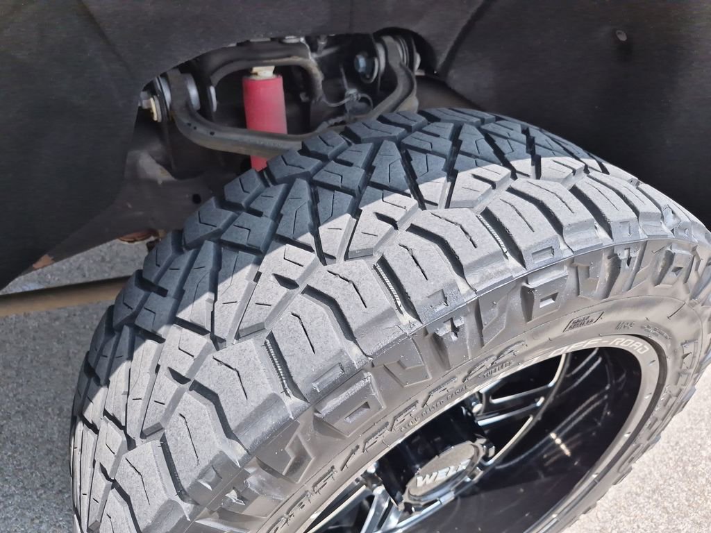 Used 2022 GMC Sierra 2500 AT4 w/ AT4 Premium Plus Package AWD/4WD image 15