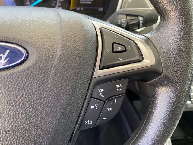 Used 2020 Ford Fusion SE FWD image 19