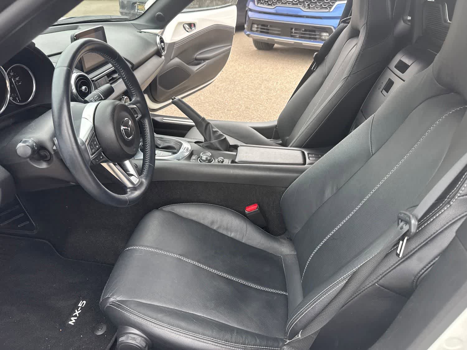 Used 2023 MAZDA MX-5 Miata Grand Touring RWD image 14