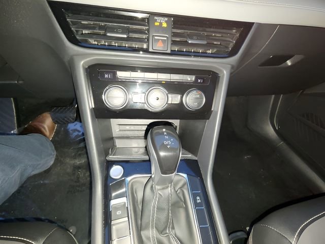 Used 2024 Volkswagen Taos SE image 23