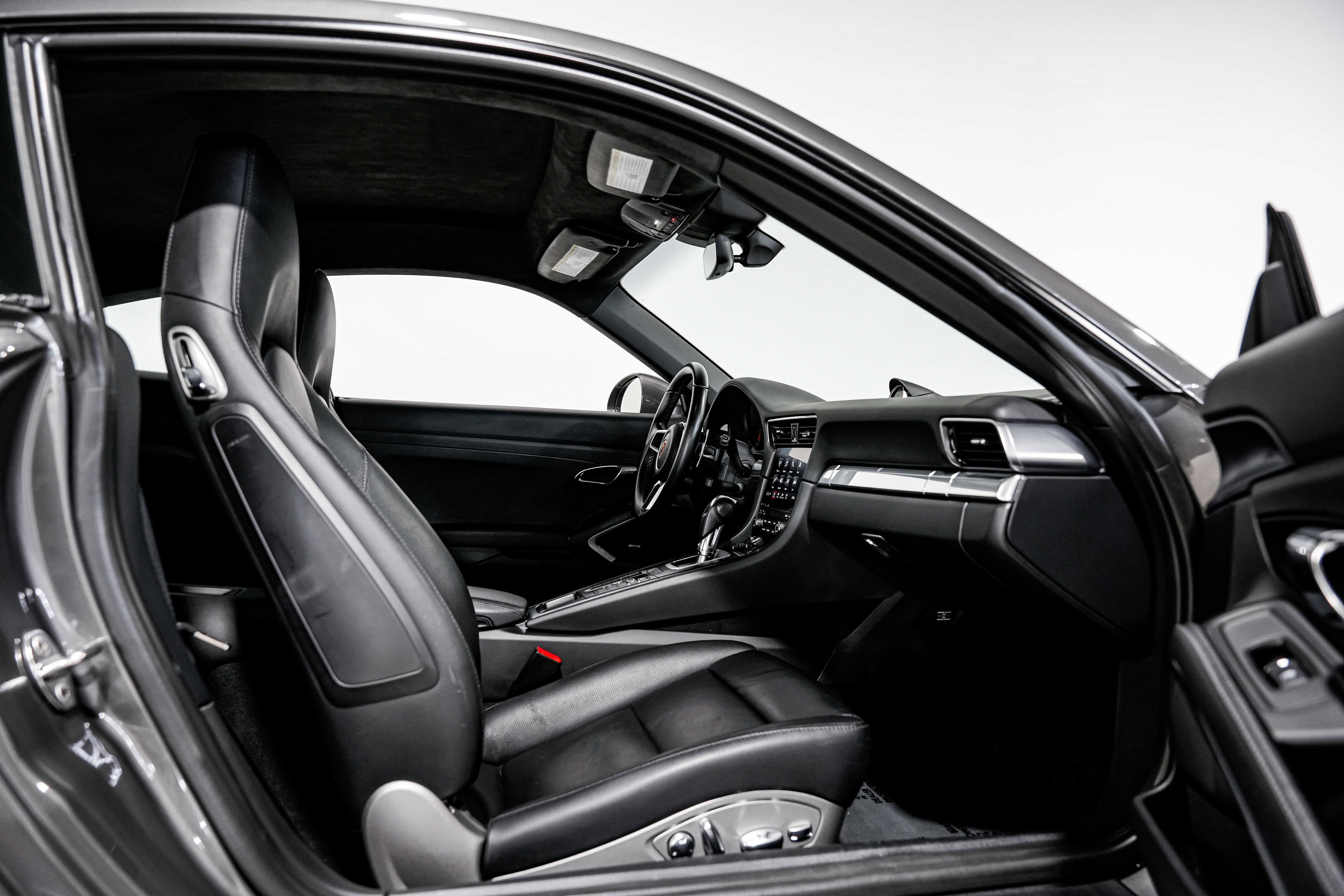 Used 2017 Porsche 911 Carrera S image 26