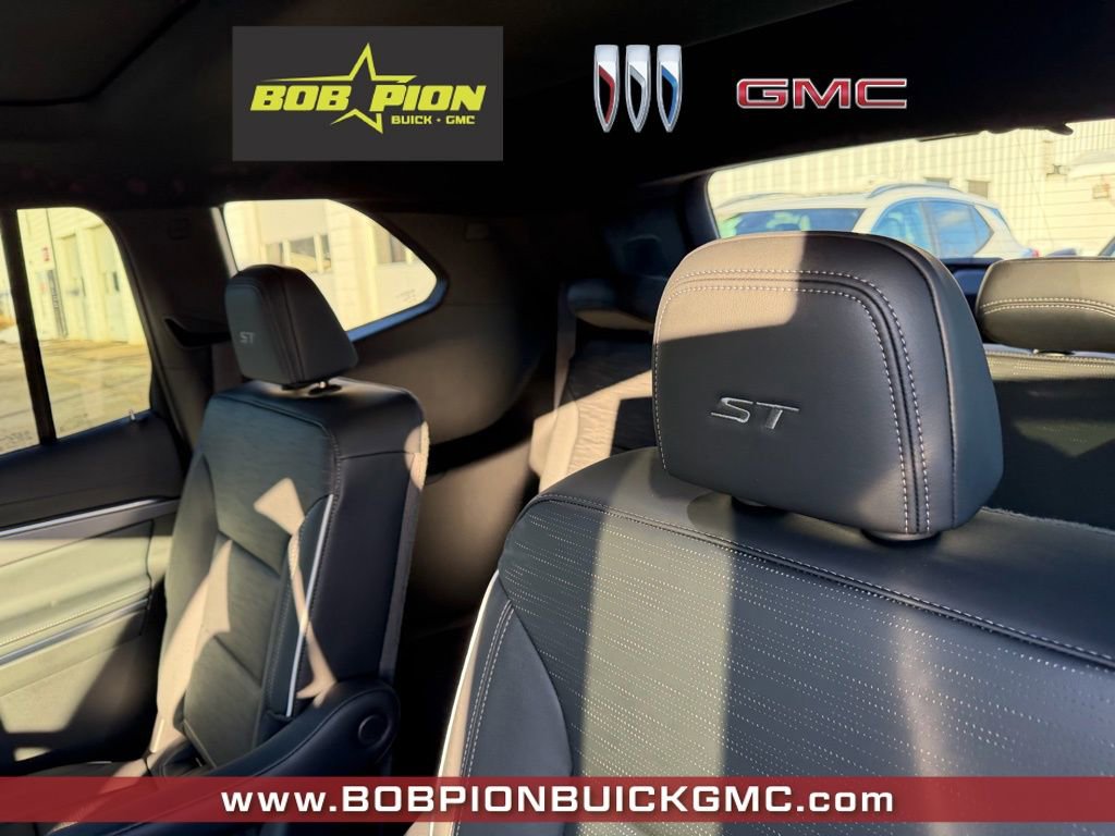 New 2026 Buick Enclave Sport Touring w/ Power Package image 11