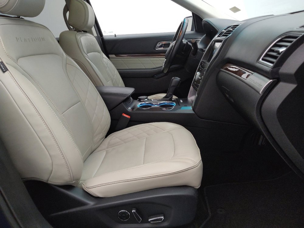 Used 2017 Ford Explorer Platinum image 21