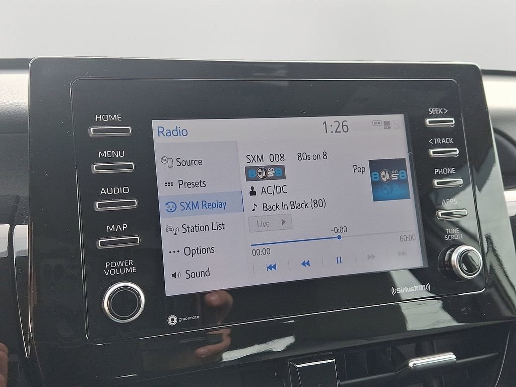 Used 2022 Toyota Camry SE image 17