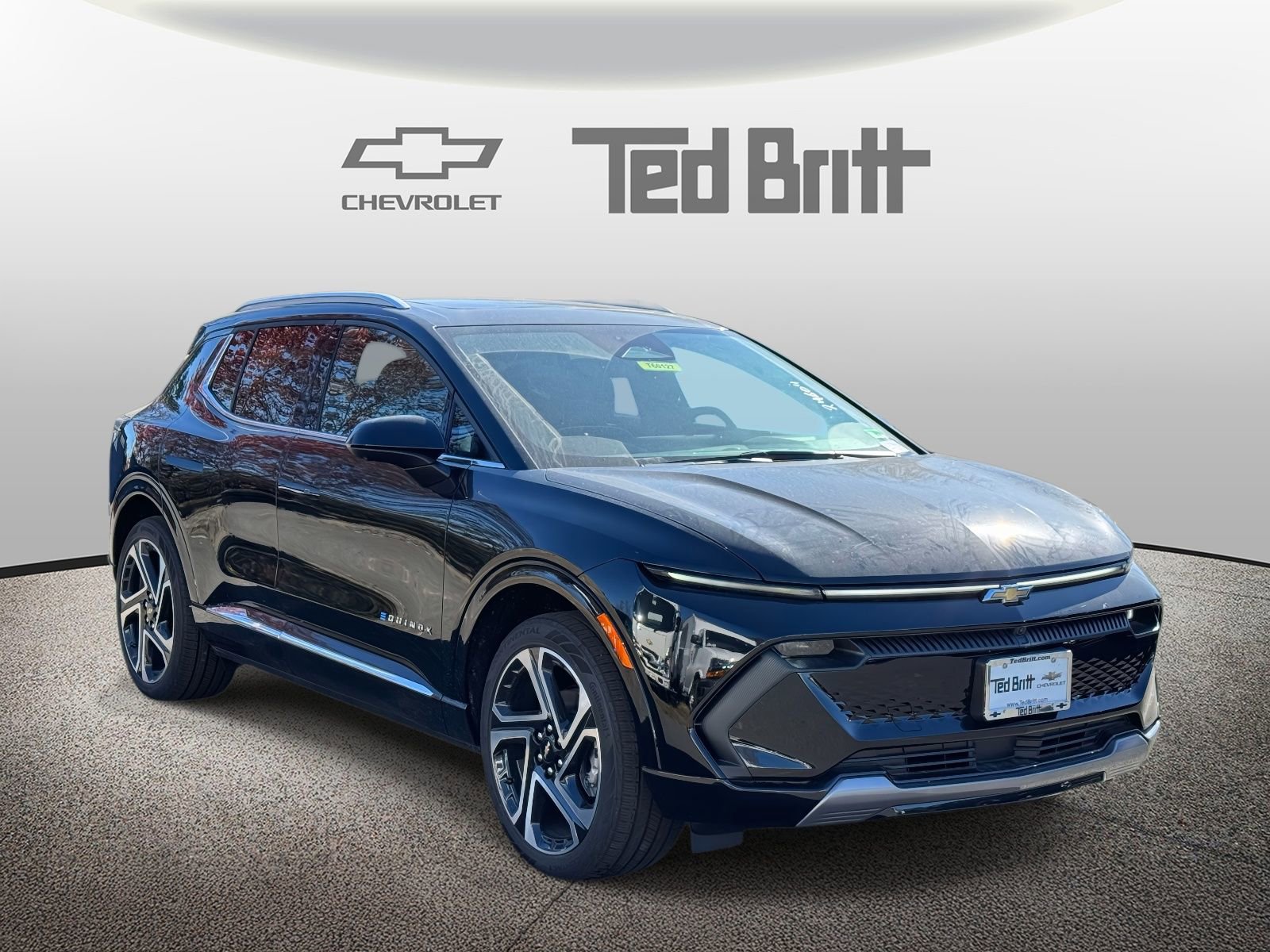 New 2026 Chevrolet Equinox EV LT w/ Convenience Package II AWD/4WD image 3
