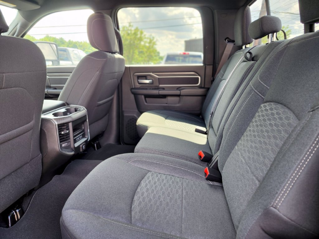New 2026 RAM 2500 Big Horn AWD/4WD image 16