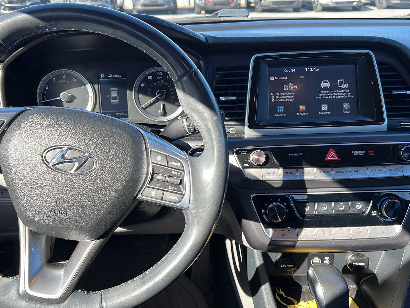 Used 2018 Hyundai Sonata SEL w/ Tech Package 02 FWD image 10