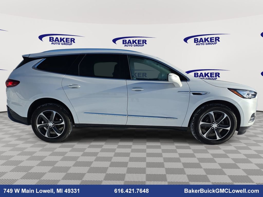 Used 2021 Buick Enclave Essence image 4