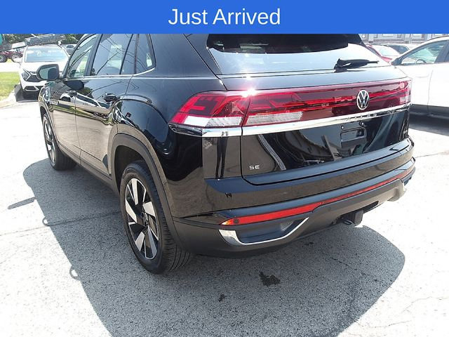 Used 2025 Volkswagen Atlas Cross Sport SE AWD/4WD image 5