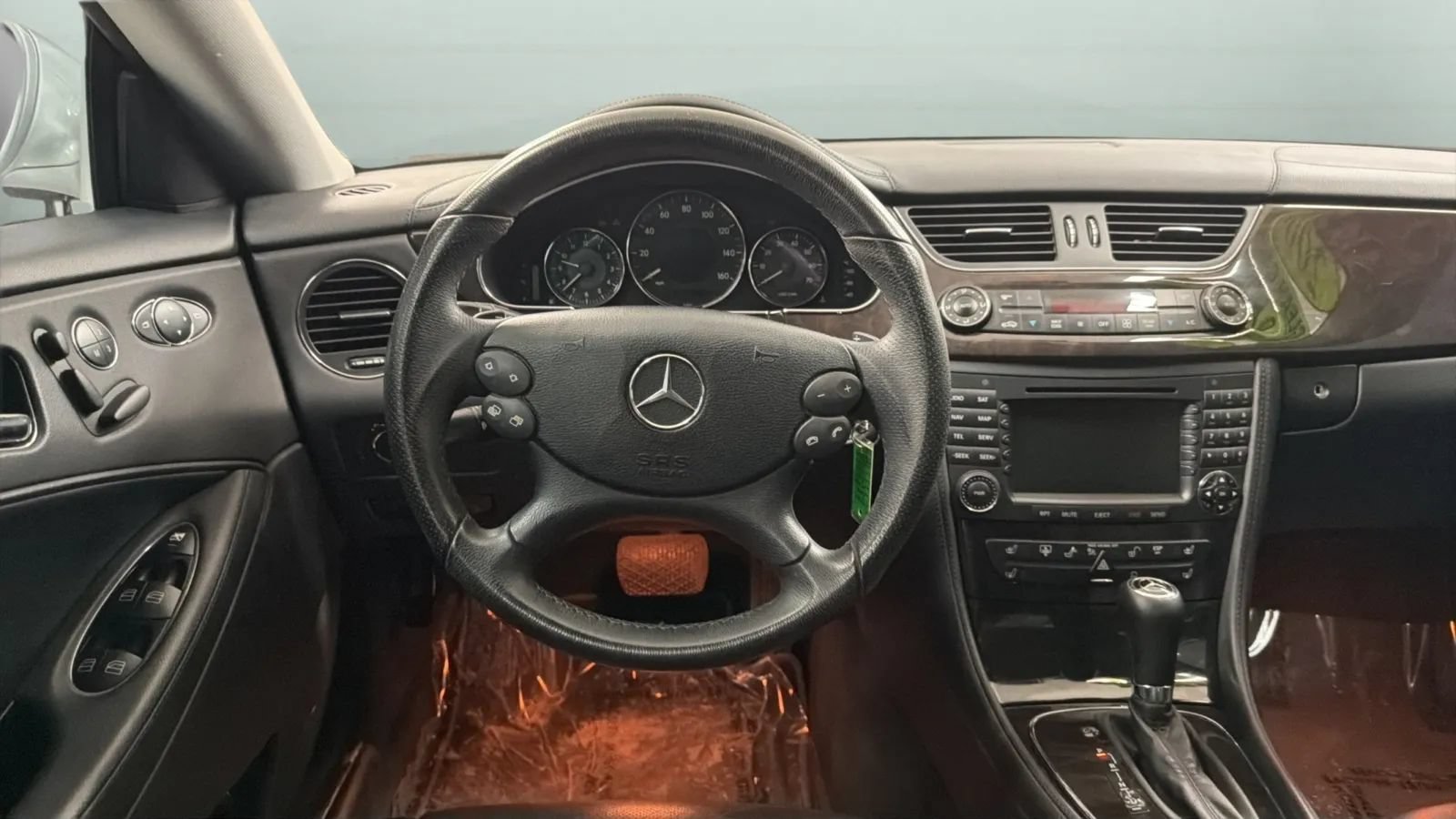 Used 2008 Mercedes-Benz CLS 550 image 10