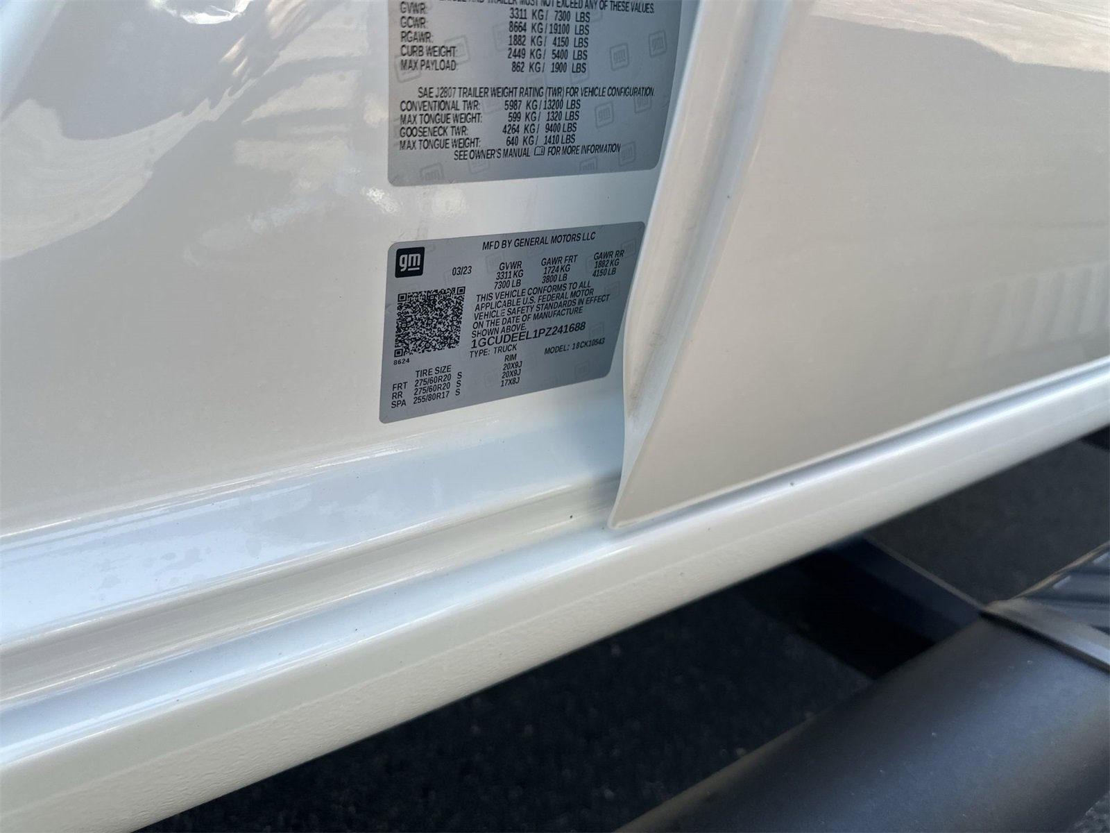 Certified 2023 Chevrolet Silverado 1500 RST w/ Redline Edition image 26