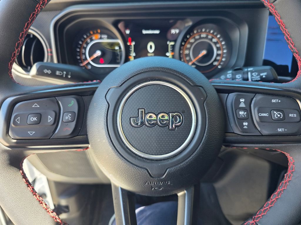 Used 2024 Jeep Wrangler Rubicon image 18