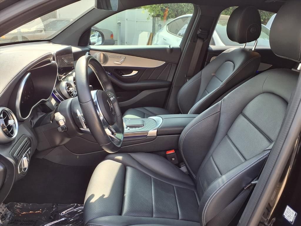 Used 2023 Mercedes-Benz GLC 300 4MATIC Coupe image 17