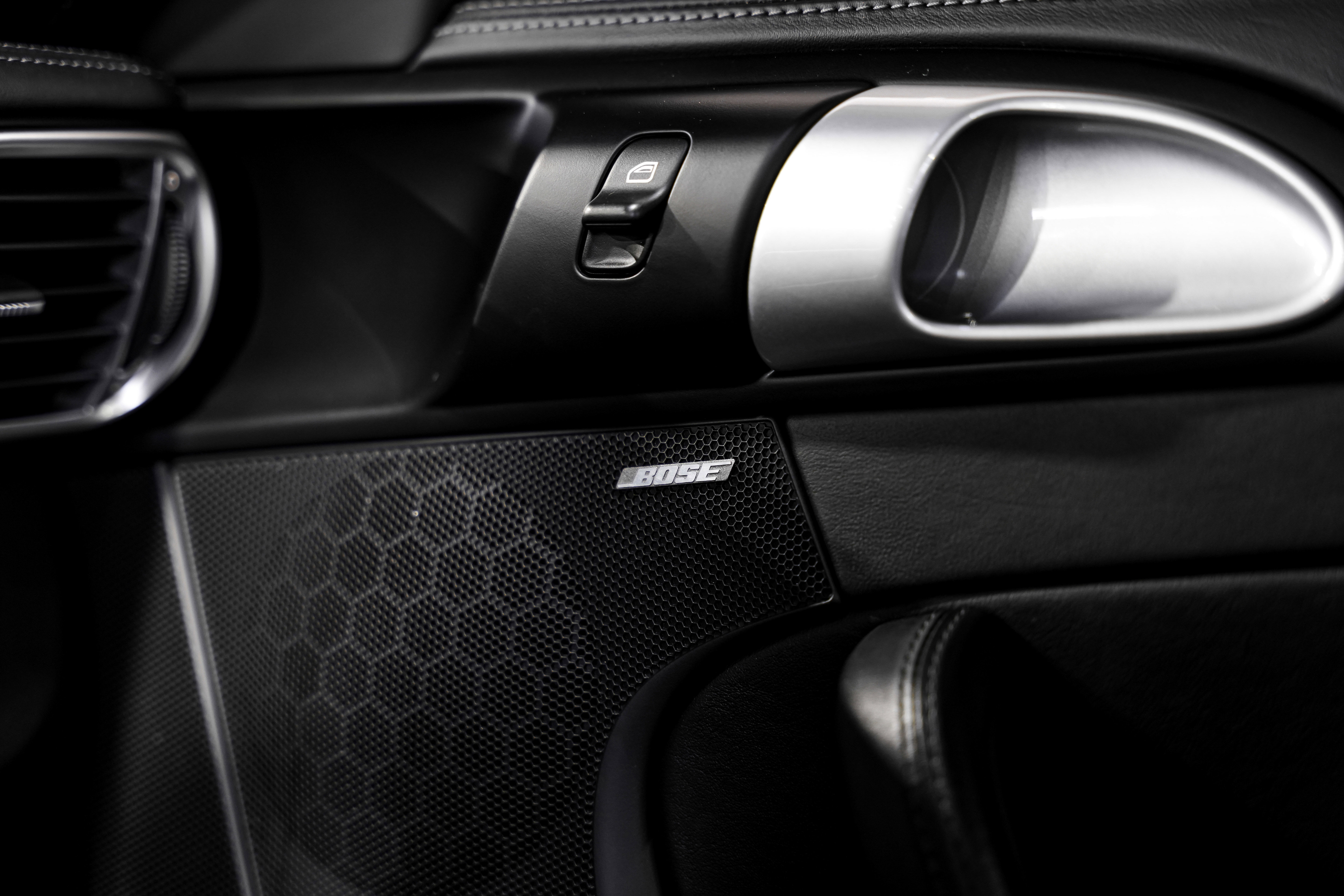 Used 2010 Porsche 911 Carrera 4S image 19