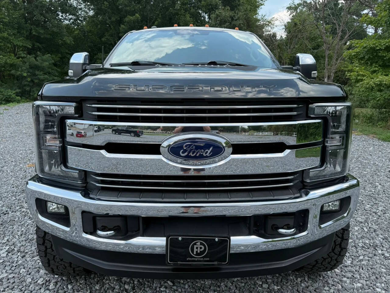 Used 2017 Ford F350 Lariat w/ Chrome Package AWD/4WD image 2