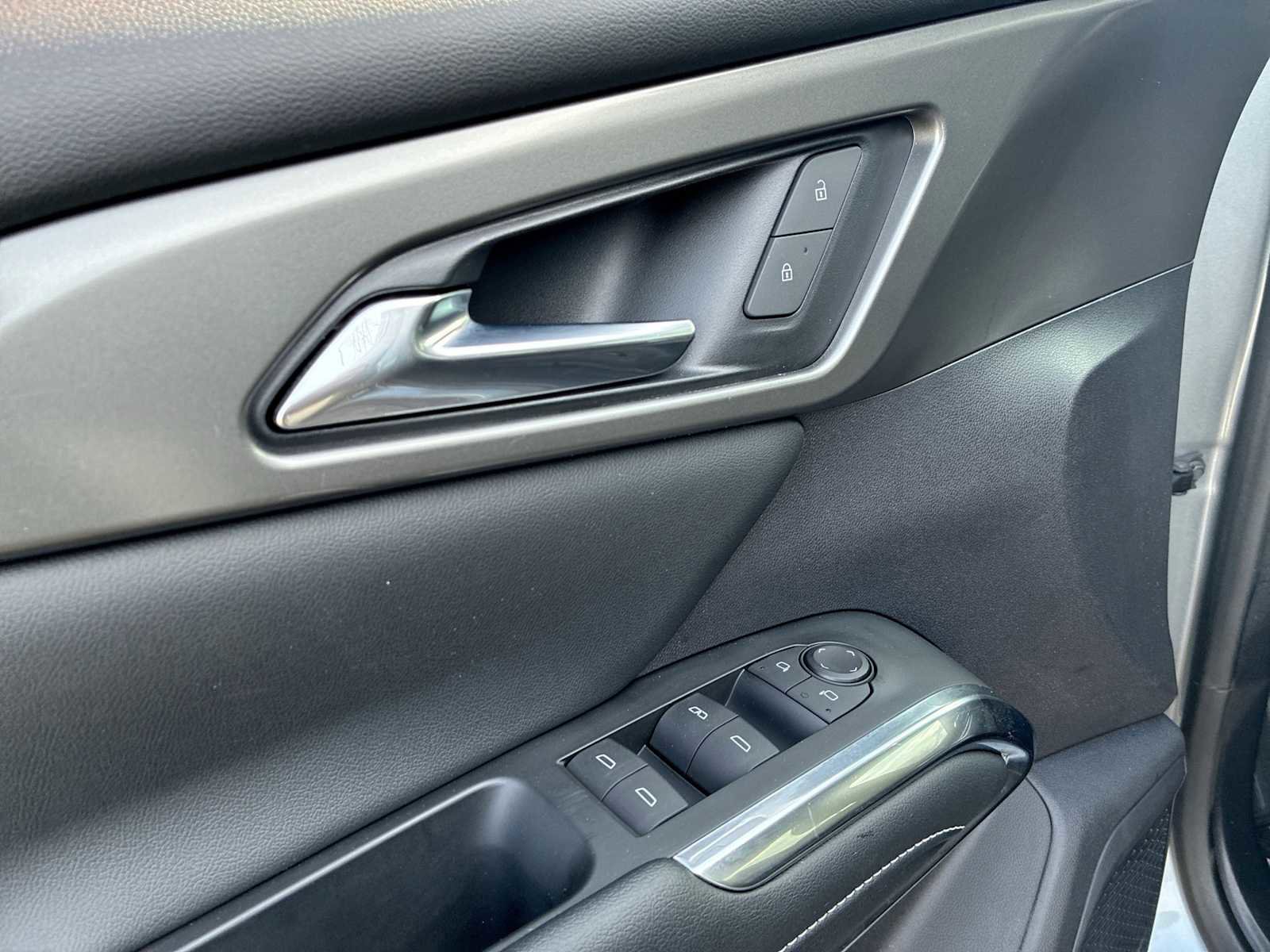 Certified 2024 Chevrolet Traverse LT w/ LPO, Floor Liner Package image 23