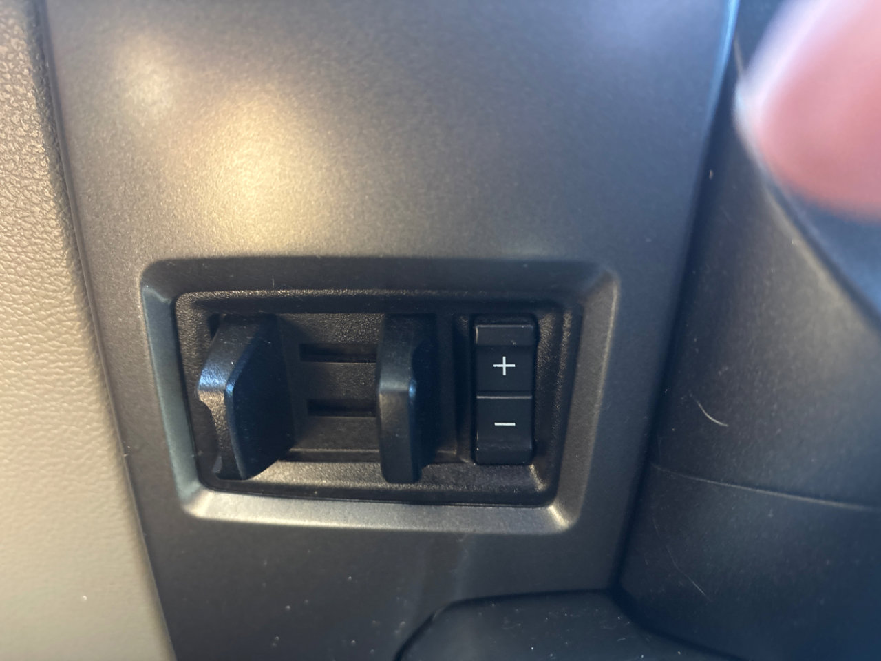 Used 2018 Ford F150 XLT w/ Equipment Group 302A Luxury image 17