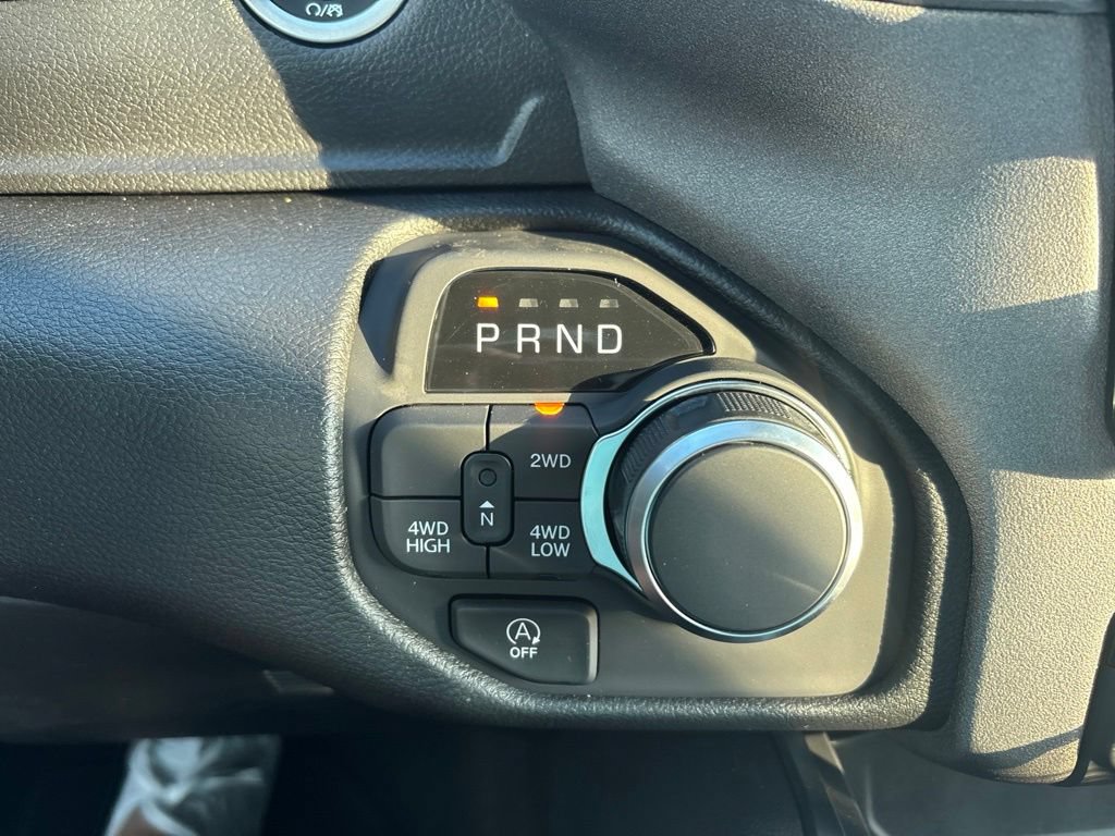 New 2027 RAM 1500 Express AWD/4WD image 13