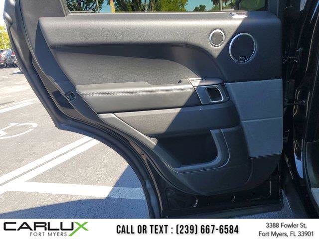 Used 2020 Land Rover Range Rover Sport HSE image 17