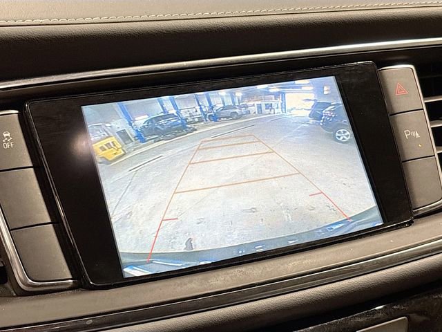 Used 2019 Buick Enclave Essence FWD image 16