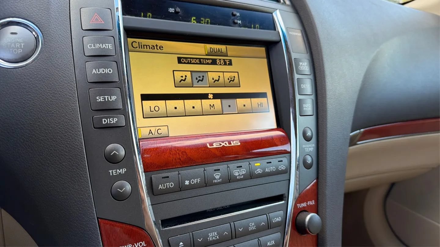 Used 2010 Lexus ES 350 FWD image 33