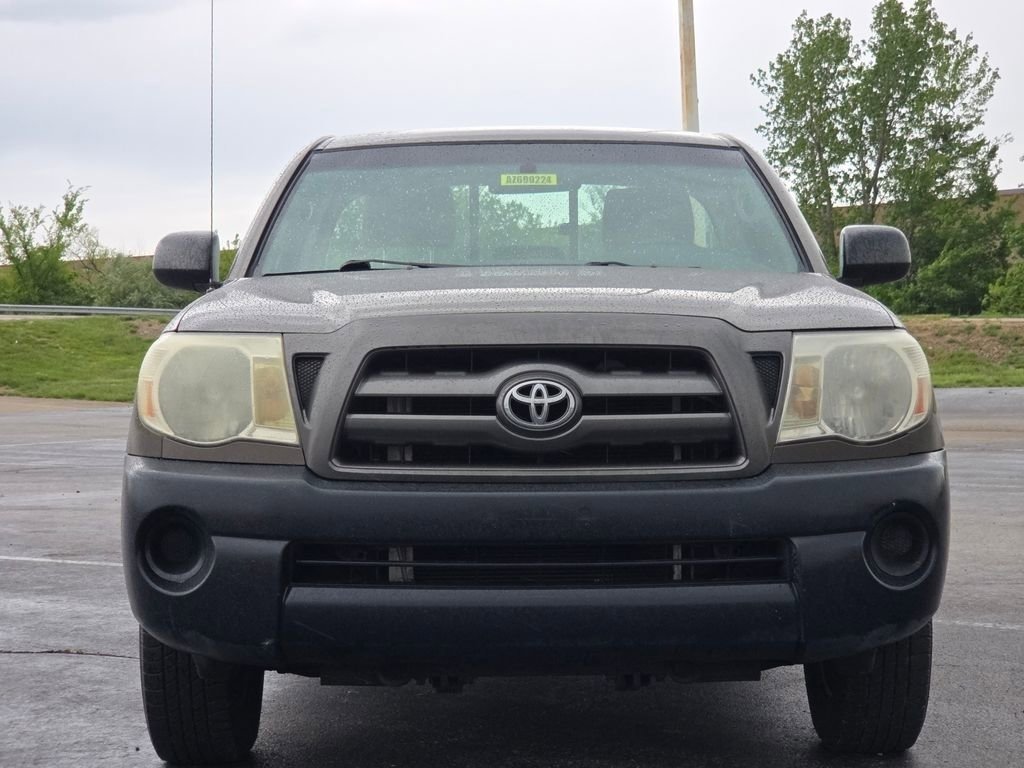 Used 2010 Toyota Tacoma 2WD Regular Cab image 3