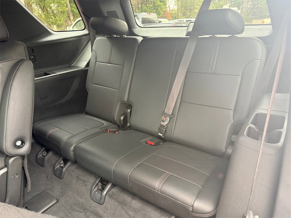 Used 2022 Chevrolet Traverse RS w/ LPO, Floor Liner Package image 30