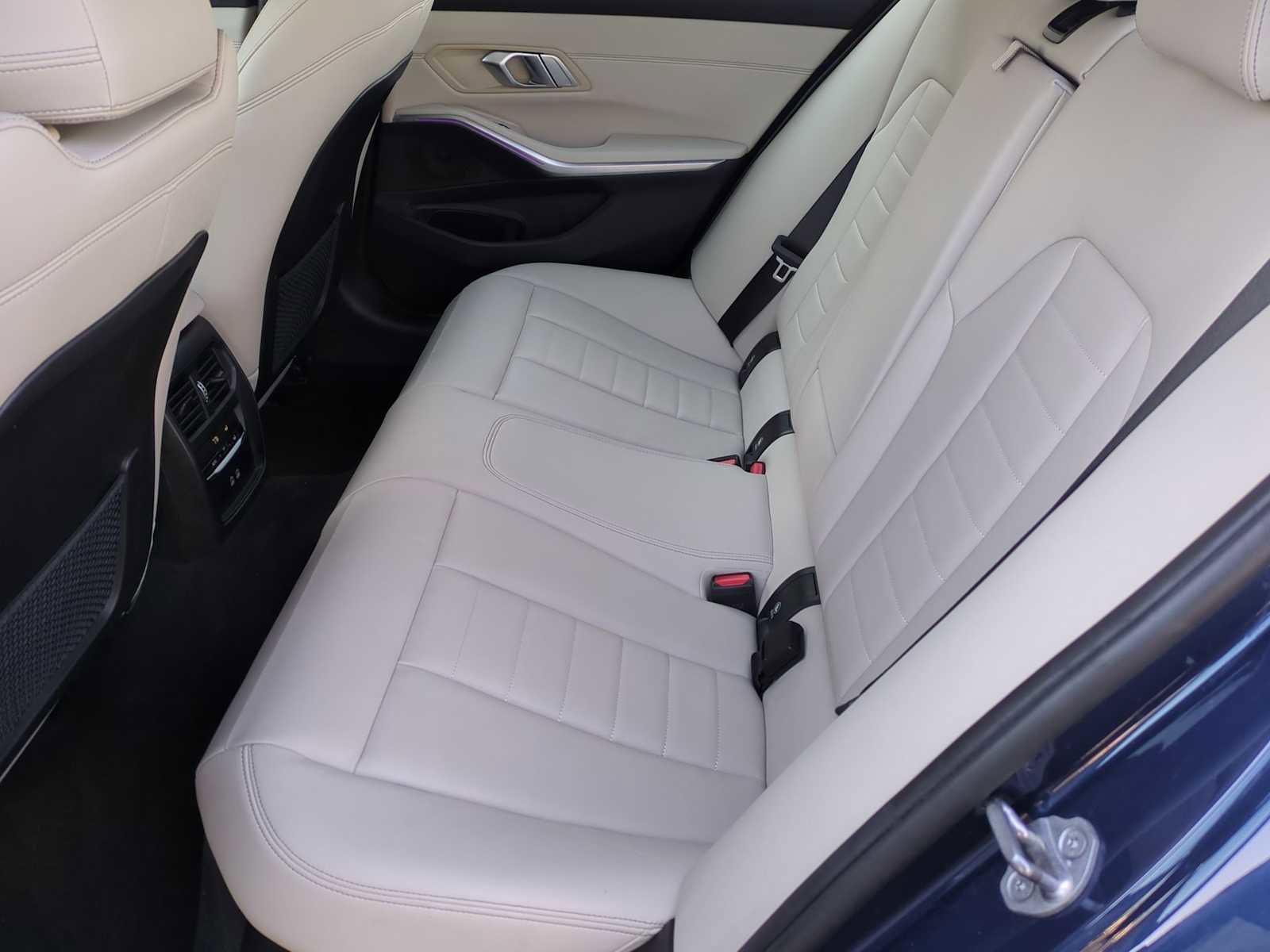 Certified 2022 BMW 330i xDrive Sedan w/ Premium Package 2 image 20